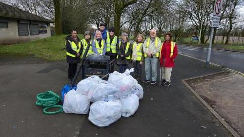 Weekly Volunteer Community Litter Pick